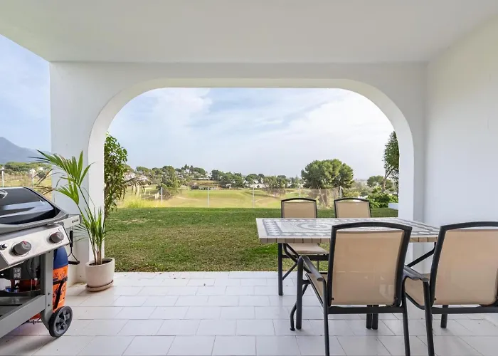 Azahara1, Mountain Views And Frontline Golf Apartamento Marbella