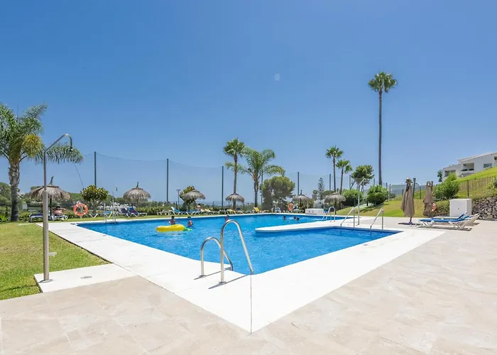 Apartamento Azahara1, Mountain Views And Frontline Golf Marbella