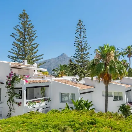 Apartment Azahara1, Mountain Views And Frontline Golf *