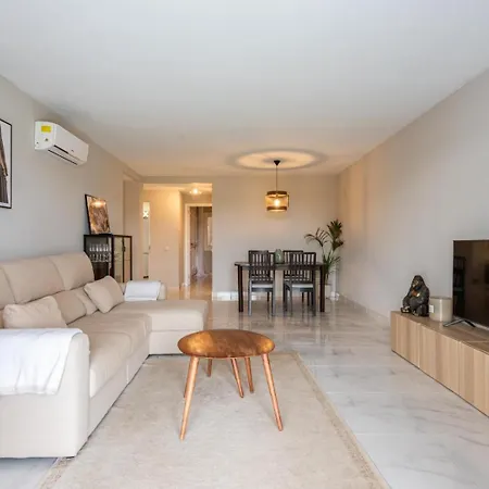 Azahara1, Mountain Views And Frontline Golf Apartment