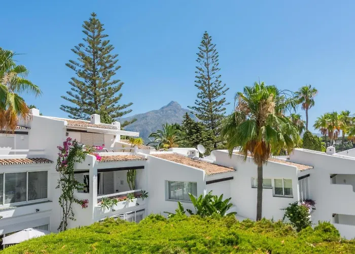 Apartment Azahara1, Mountain Views And Frontline Golf *