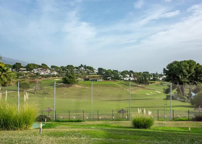 アパート Azahara1, Mountain Views And Frontline Golf *